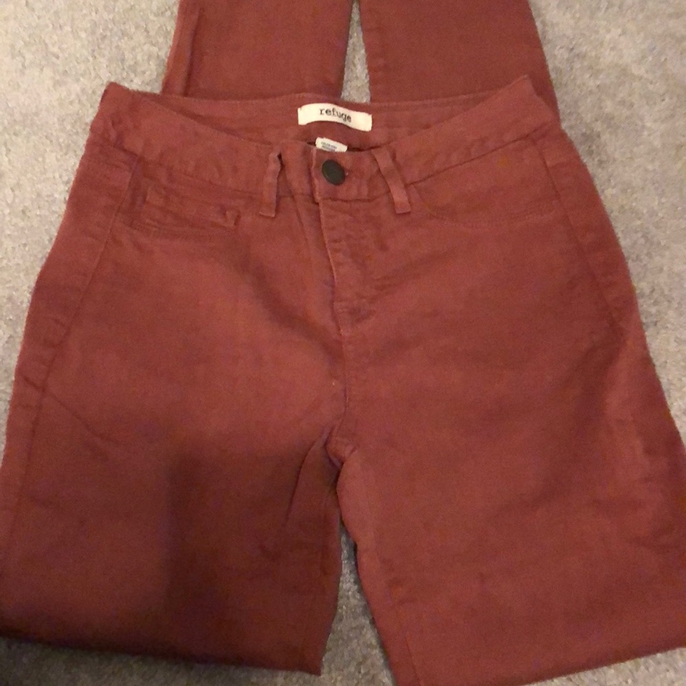 Refuge size 4 lightly worn skinny jeans